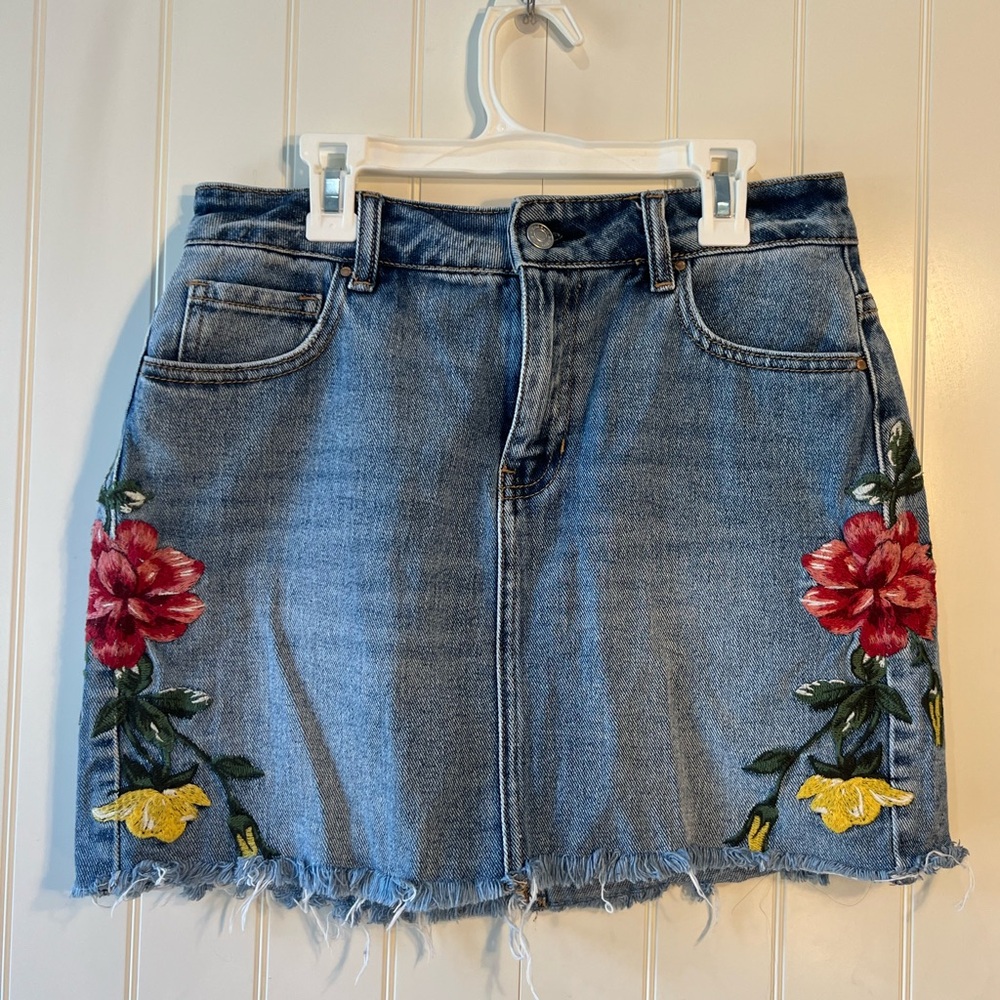 PacSun denim embroidered skirt